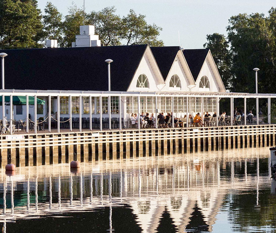 Strindberg Haukilahti terrace in the evening